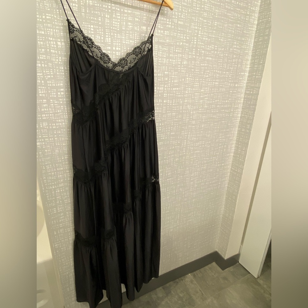 1970’s Black night gown